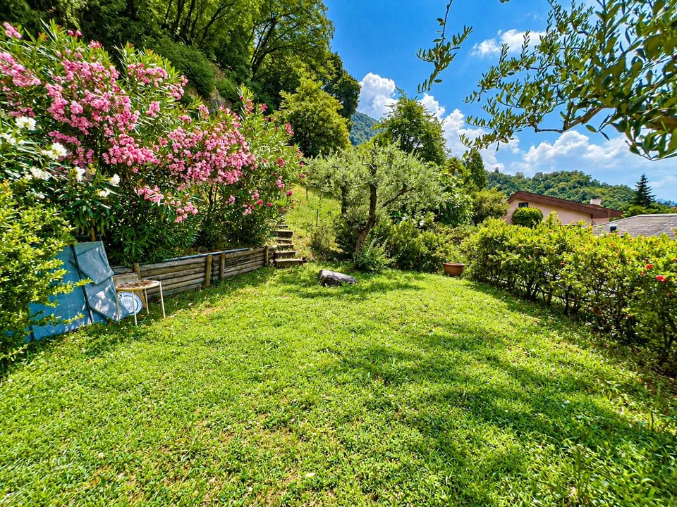 Villa con piscina e giardino a Pregassona – foto 15 di 21