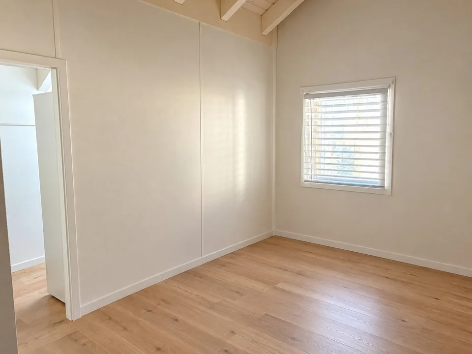 Letztes Stockwerk, Raum & Licht für diese 4 1/2 Zimmer! – Foto 6 von 8
