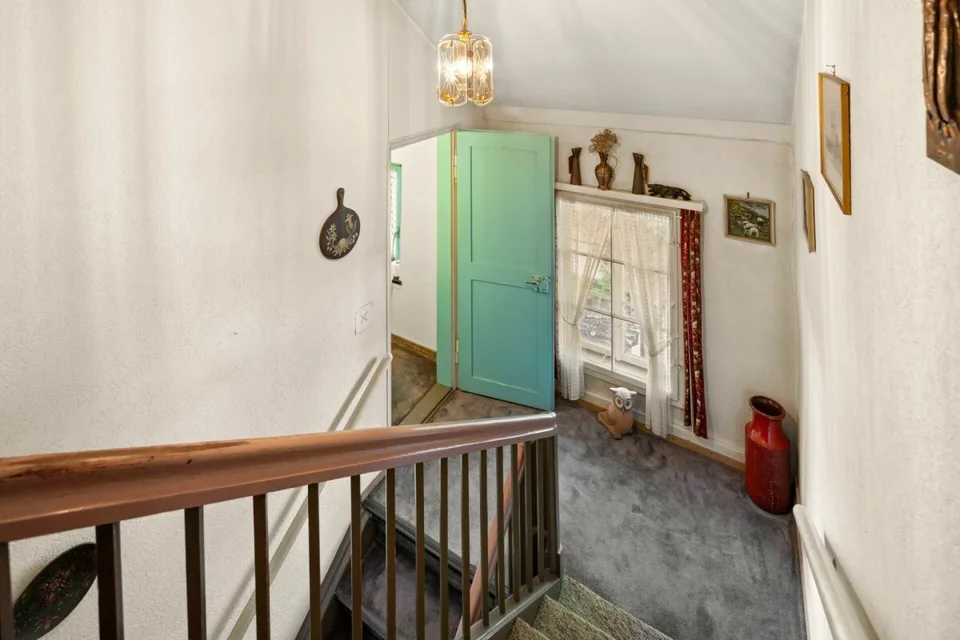 Maison multifamiliale avec dépendance et jardin au centre de Pfäffikon – photo 8 sur 20