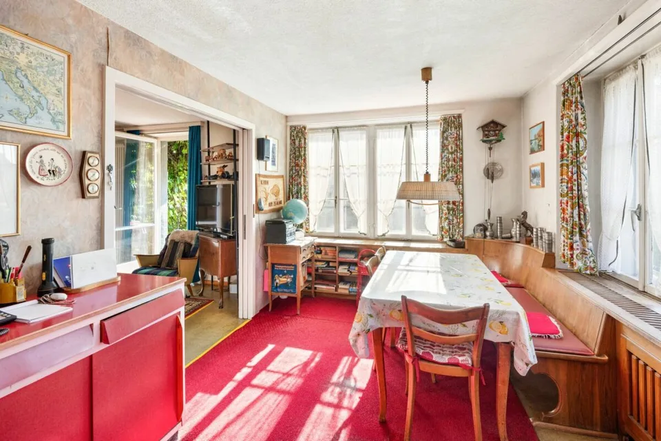 Maison multifamiliale avec dépendance et jardin au centre de Pfäffikon – photo 9 sur 20