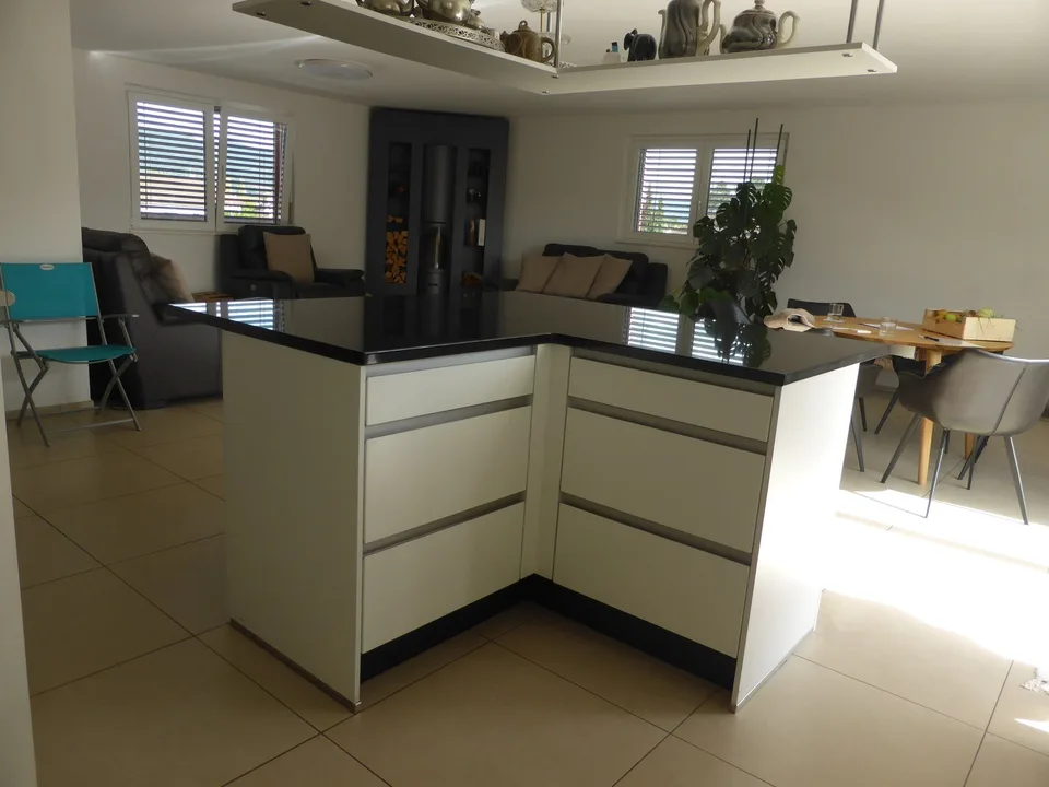Meraviglioso appartamento attico di 5 locali a Delémont – foto 5 di 21