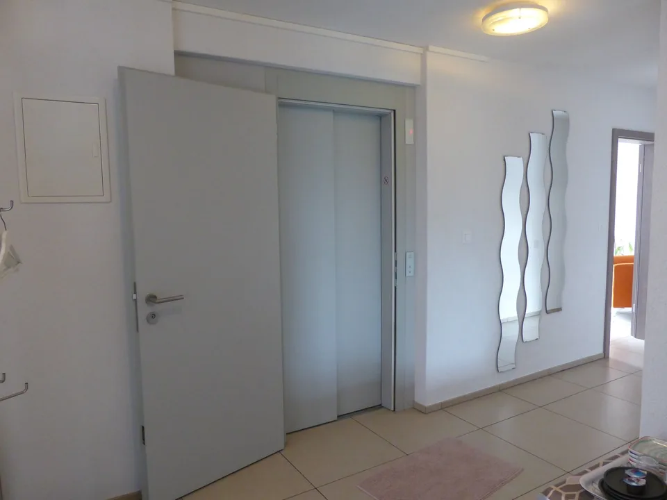 Meraviglioso appartamento attico di 5 locali a Delémont – foto 7 di 21
