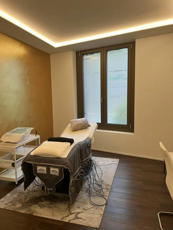 Attraktive Geschäftsfläche in Jona, ideal für Beauty, Massage, Therapie oder Praxis – Foto 6 von 11