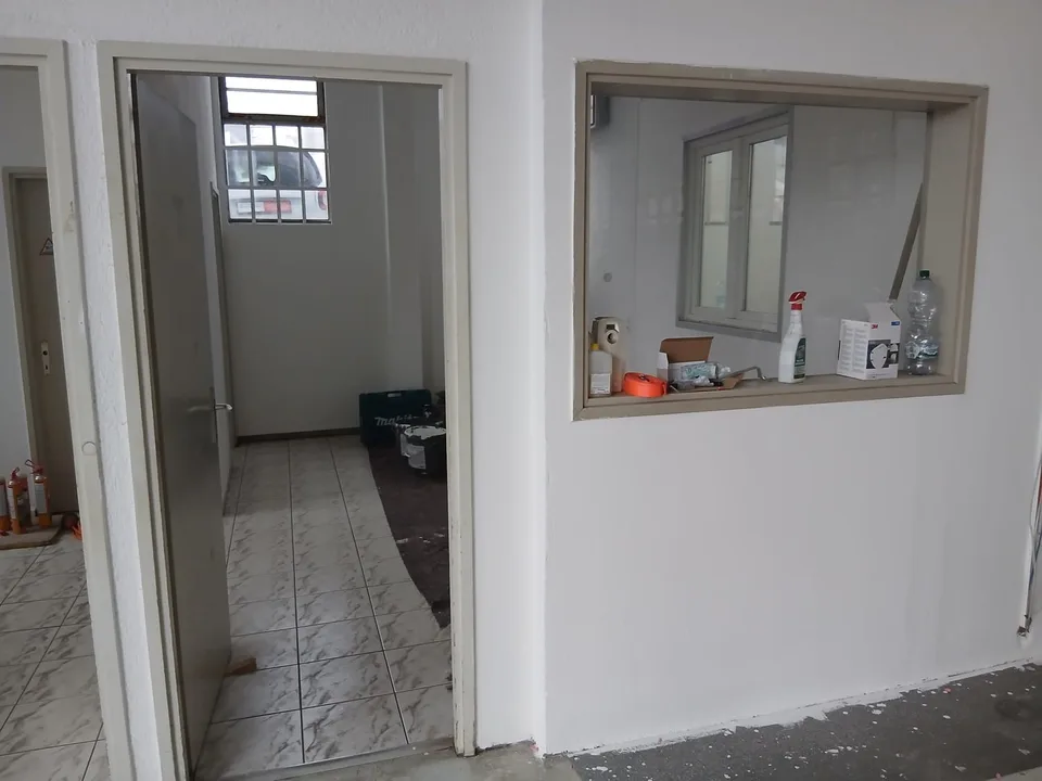 Locale commerciale e magazzino in affitto a Grancia – foto 9 di 11