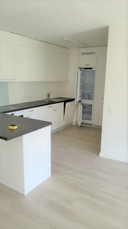 Helle 3.5-Zimmer-Wohnung mit Balkon in Oberwil – Foto 9 von 19