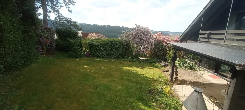 Casa familiare di 5,5 locali in una posizione tranquilla a Lichtensteig – foto 3 di 15