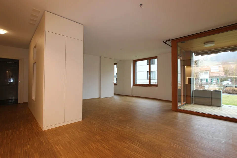 Charmante 2.5-Zimmer-Wohnung im Erdgeschoss – Foto 3 von 12