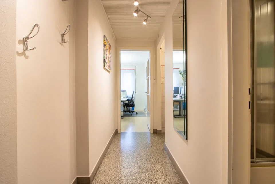 Büro, Praxis oder Laden: Vielseitige Gewerbefläche in Bahnhofsnähe – photo 9 of 12