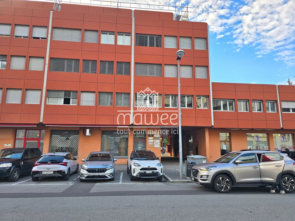 Bureau / surface commerciale de 75 m² au centre de Martigny – photo 2 sur 13