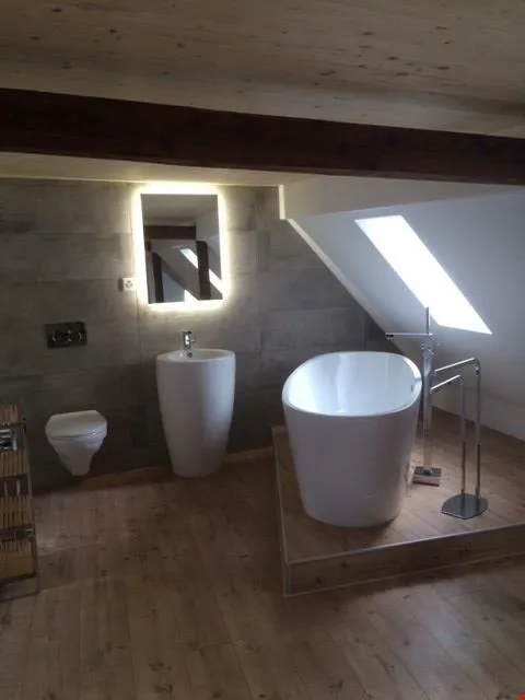 Rarità! Appartamento loft in duplex mansardato, terrazza sul tetto, accesso diretto con ascensore – foto 8 di 17