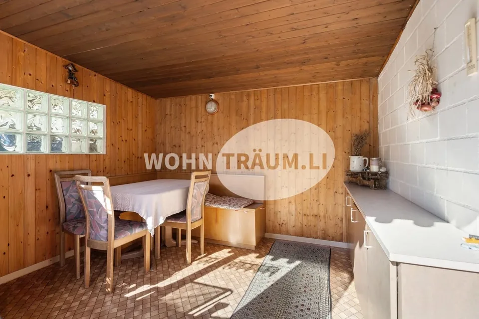 8-Zimmer Eckhausteil mit Gartenhaus und grossem Grundstück – Foto 11 von 13