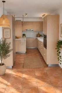 4.5 Zimmer-Wohnung mit grossem Umschwung – Foto 2 von 5
