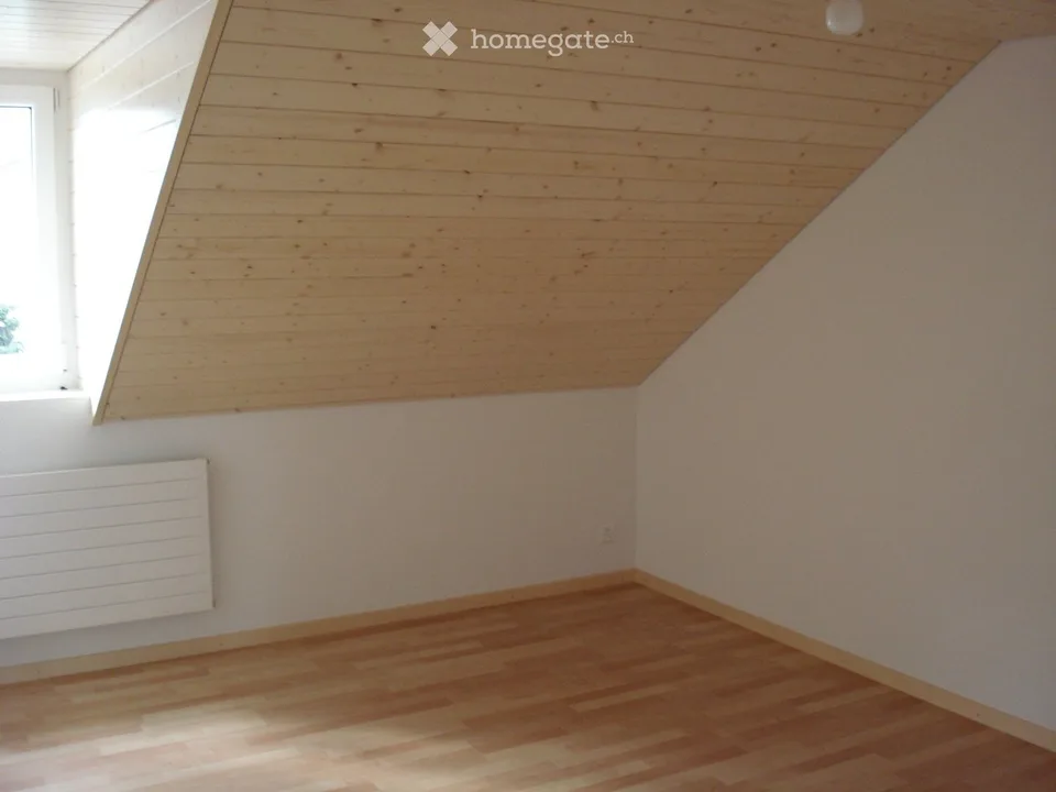 3.5-Zimmer-Dachwohnung mit Terrasse im 1.Stock – Foto 4 von 5