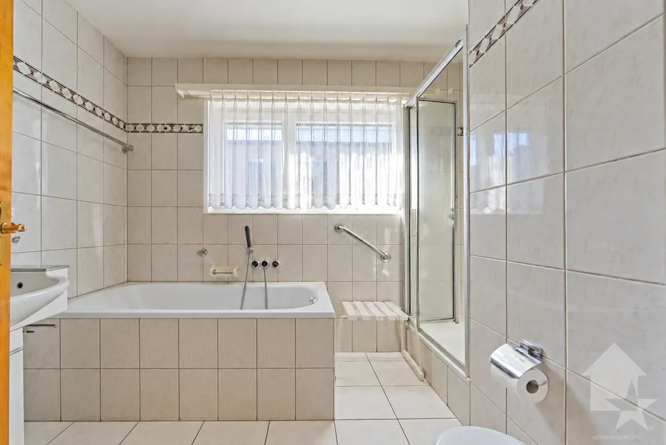 Appartement de 5.5 pièces entièrement rénové – photo 10 sur 13