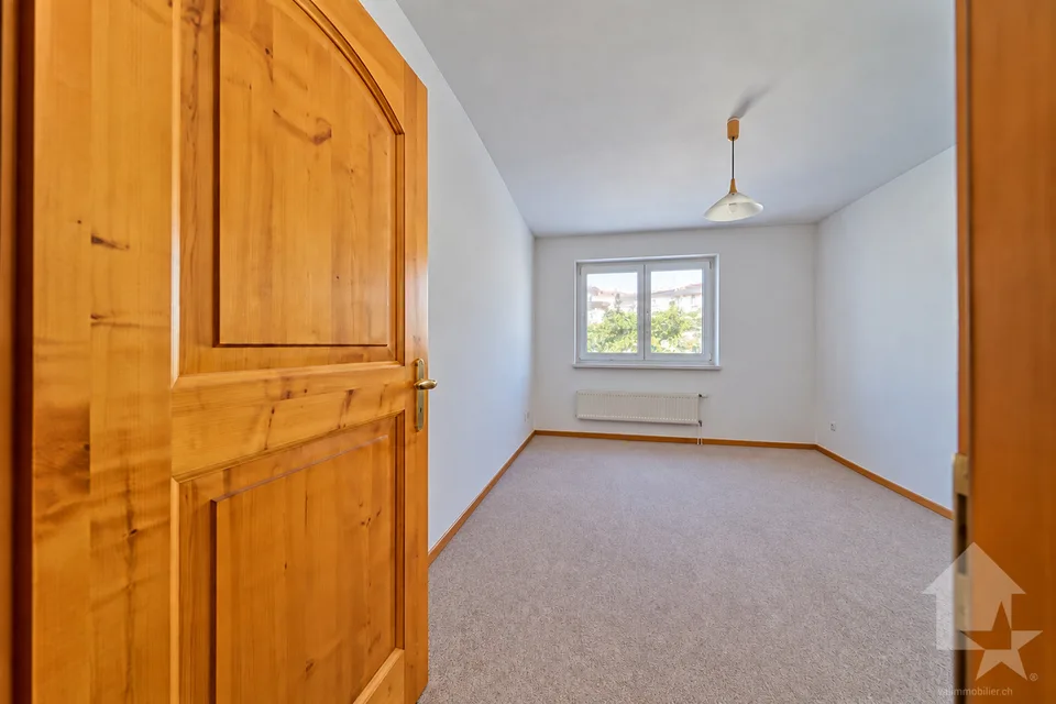 Appartement de 5.5 pièces entièrement rénové – photo 8 sur 13