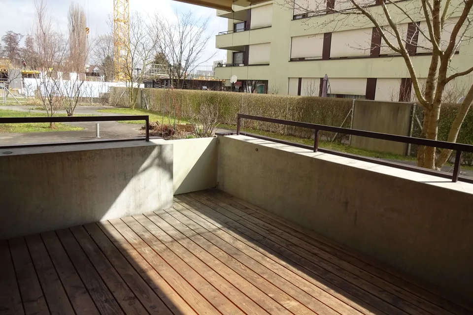 Cozy 1-Room Apartment with Balcony in a Flat-Sharing Community – Zürich Seebach – foto 8 di 10
