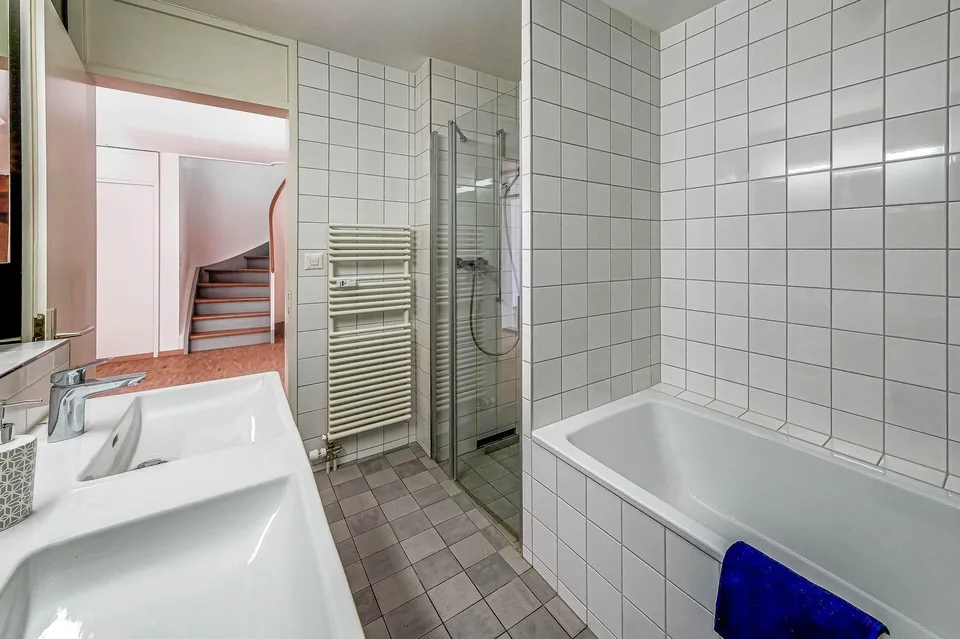 Appartement en duplex ensoleillé avec espace de jardin – photo 8 sur 11