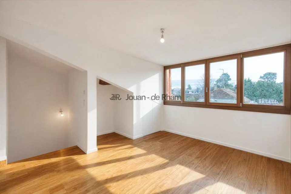 Puplinge - Magnifique maison villageoise rénovée – photo 9 sur 11