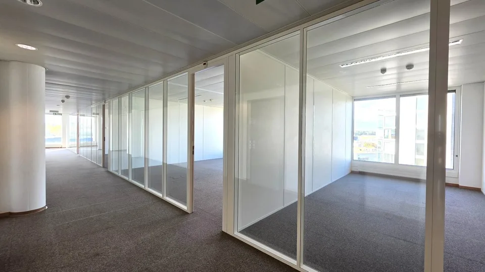 GROßE EINGERICHTETE BÜROS ? ZWEI GETRENNTTE EINHEITEN AUF DER 6. UND 7. ETAGE ? BLANDONNET – Foto 8 von 13