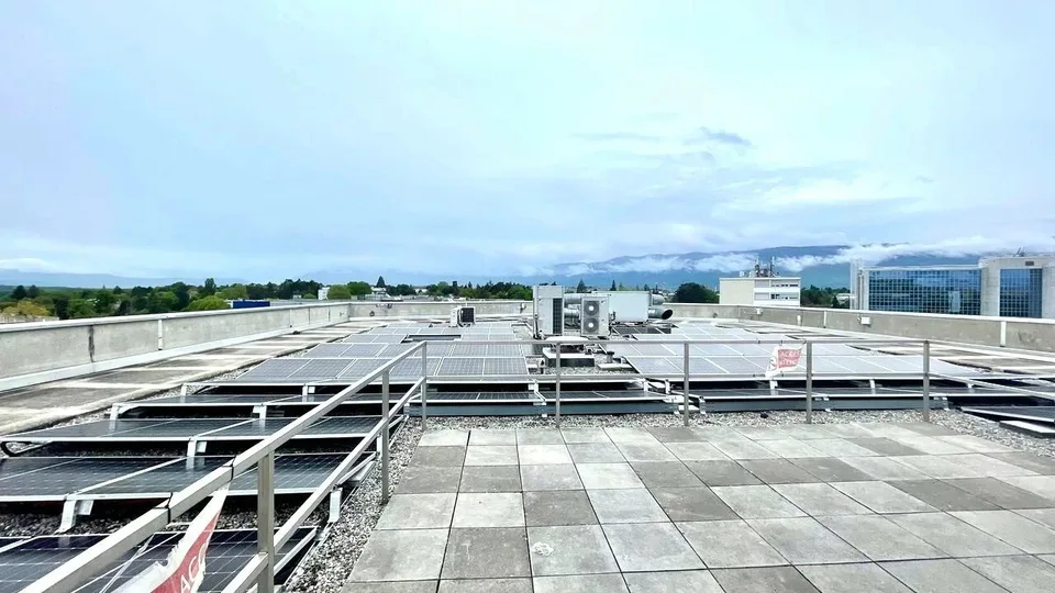 Geräumige Büros in einer hohen Etage renoviert – Blandonnet – Foto 7 von 8
