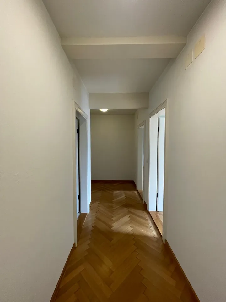 Limitato fino al 31.03.2027 - appartamento affascinante nel cuore di Männedorf – foto 5 di 10