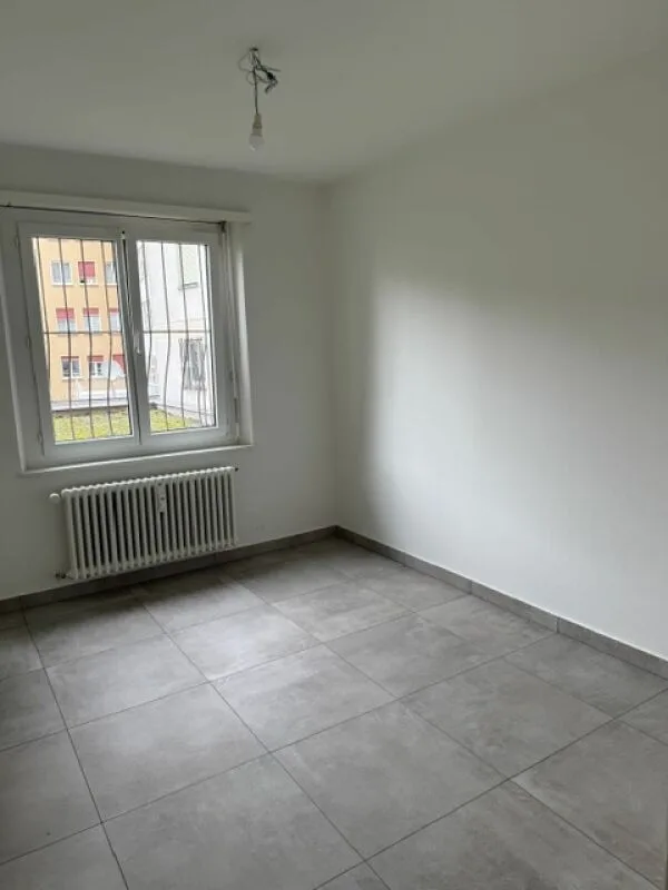 Wohnung 4.5 Zimmer im ersten Stock – Foto 2 von 10