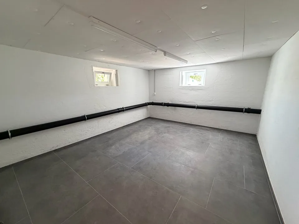 Superbes locaux de loisirs avec WC à louer à un emplacement superbe ! – photo 5 sur 7