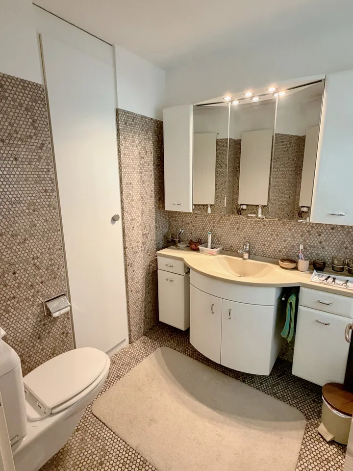Appartement 4.5 pièces avec grand balcon et ascenseur dans un lieu idyllique – photo 6 sur 10