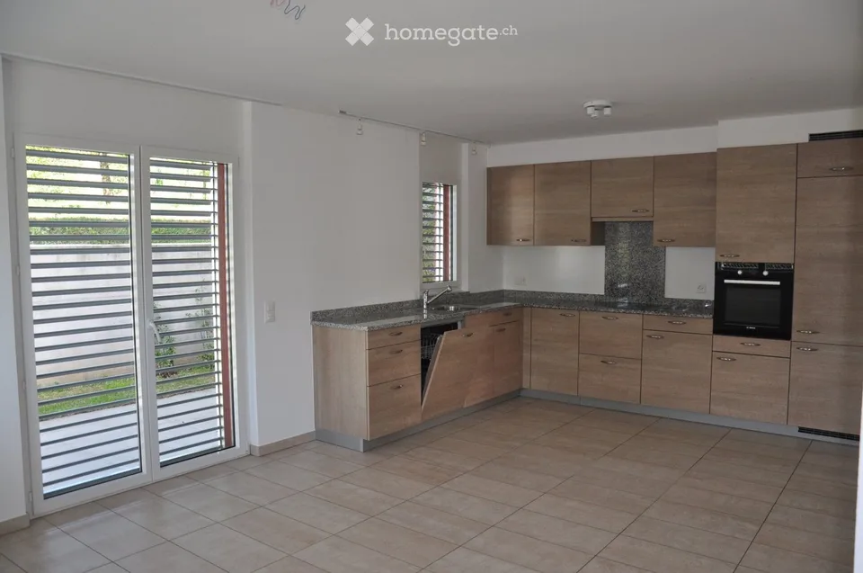 Casa indipendente con giardino a Comano – foto 3 di 5