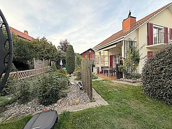 "Viu Platz zum läbe" - 4.5-Zimmer-EFH mit Garten und Cheminée in Melchnau – Foto 2 von 22