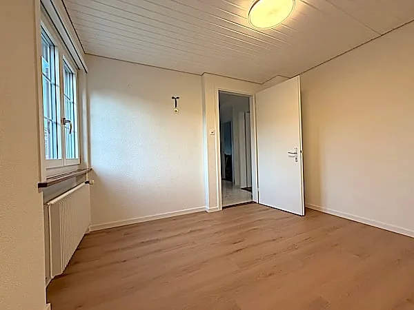 "Viu Platz zum läbe" - 4.5-Zimmer-EFH mit Garten und Cheminée in Melchnau – Foto 18 von 22