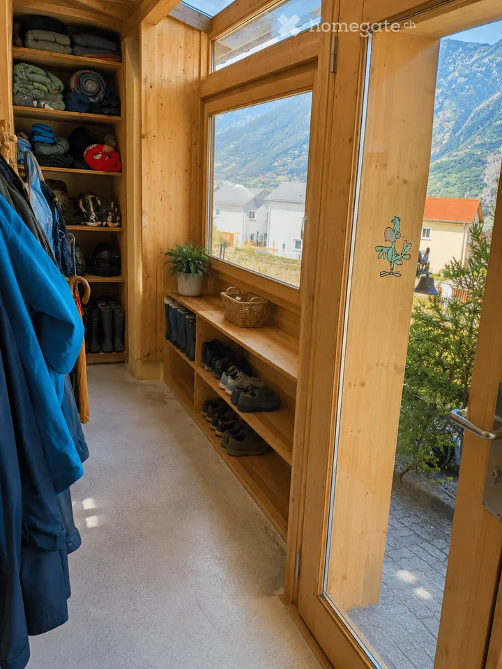 Geräumiges Einfamilienhaus mit 7.5 Zimmern und Garten im Herzen von Saxon – Foto 27 von 27