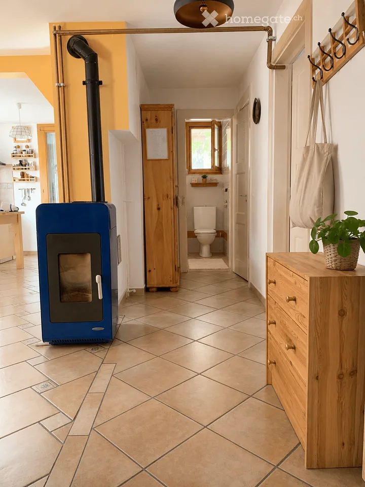 Geräumiges Einfamilienhaus mit 7.5 Zimmern und Garten im Herzen von Saxon – Foto 16 von 27