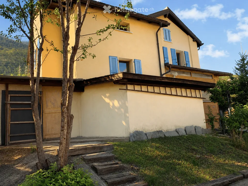 Geräumiges Einfamilienhaus mit 7.5 Zimmern und Garten im Herzen von Saxon – Foto 3 von 27