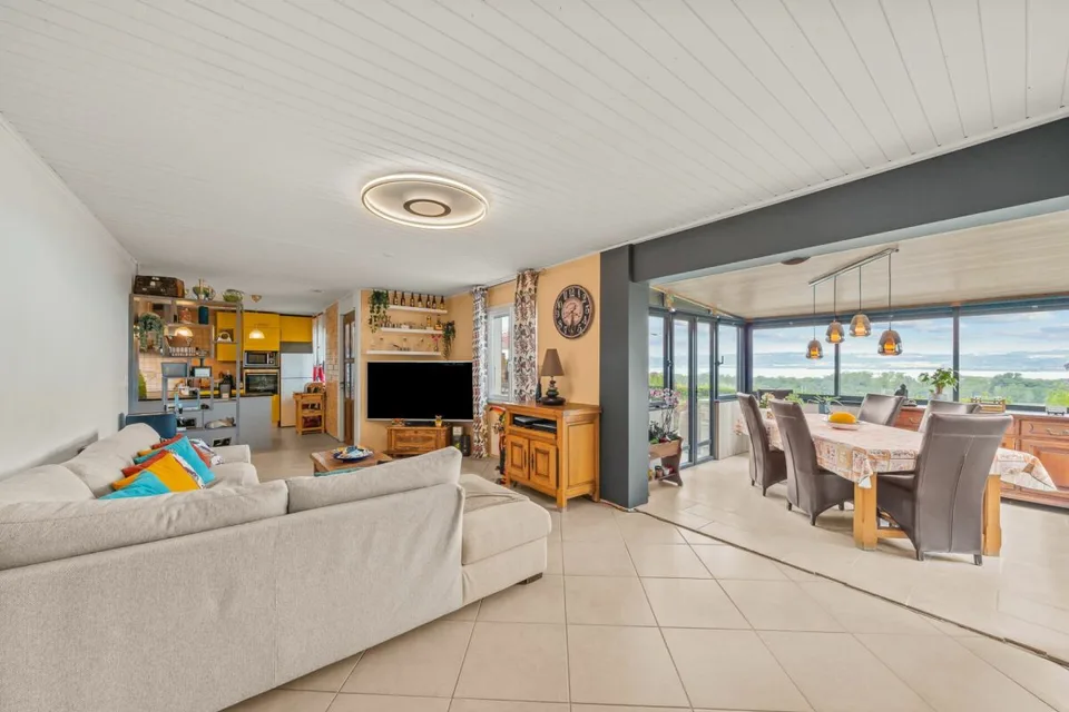 Charmante villa face au lac-Onnens – Foto 14 von 22