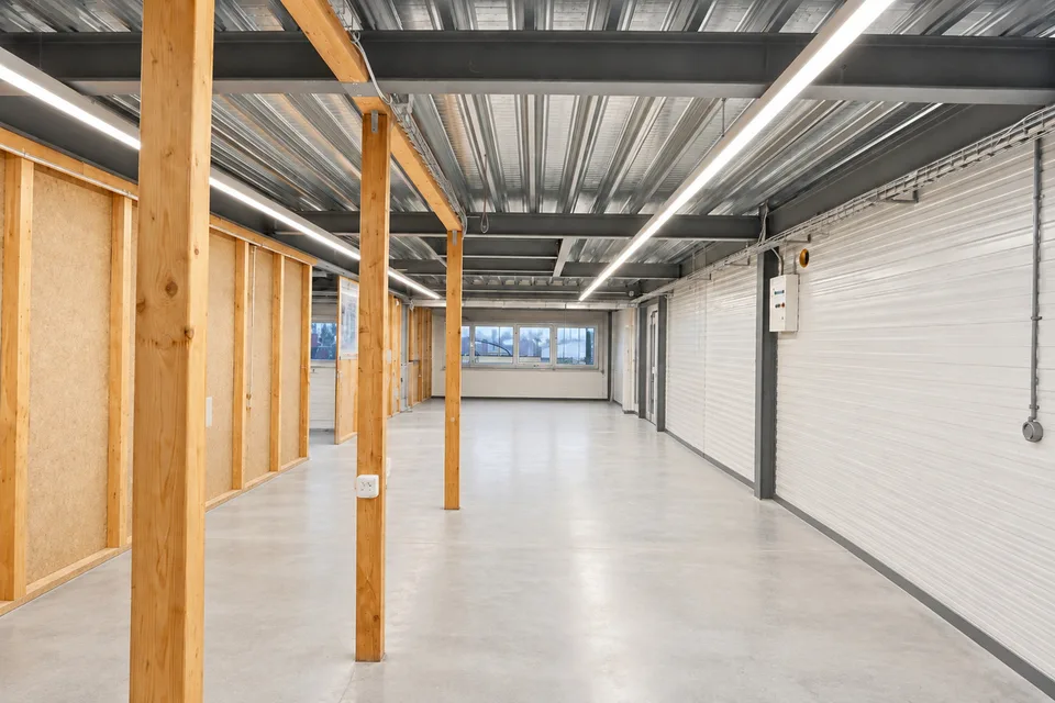 Vielseitige Industrie- und Gewerbeliegenschaft An attraktivem Standort – Foto 9 von 13
