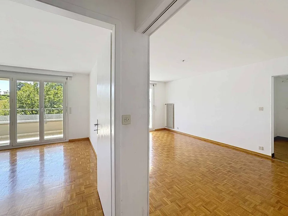 Helles 3.5-Zimmer-Wohnung mit 77.5 m2 + großem Balkon 17.5 m2 – Foto 8 von 11
