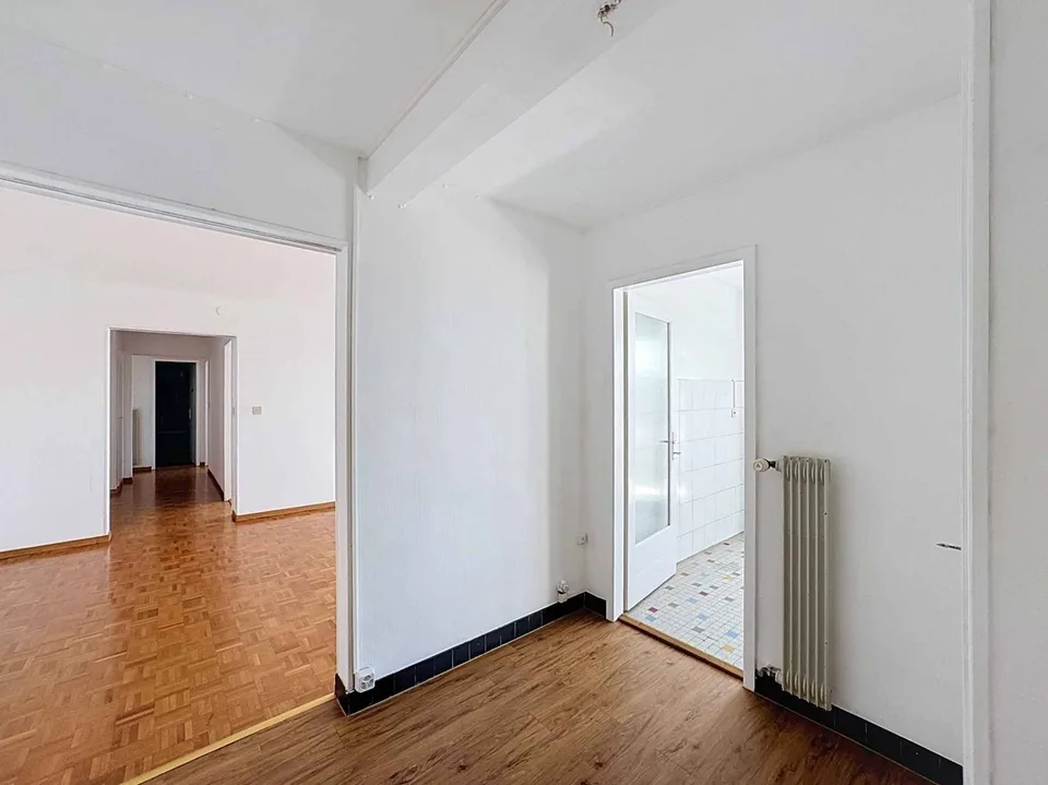 Helles 3.5-Zimmer-Wohnung mit 77.5 m2 + großem Balkon 17.5 m2 – Foto 7 von 11
