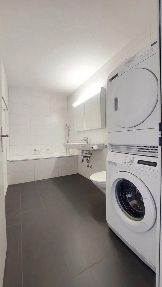 Grosszügige 3.5 Zimmerwohnung – Foto 4 von 10