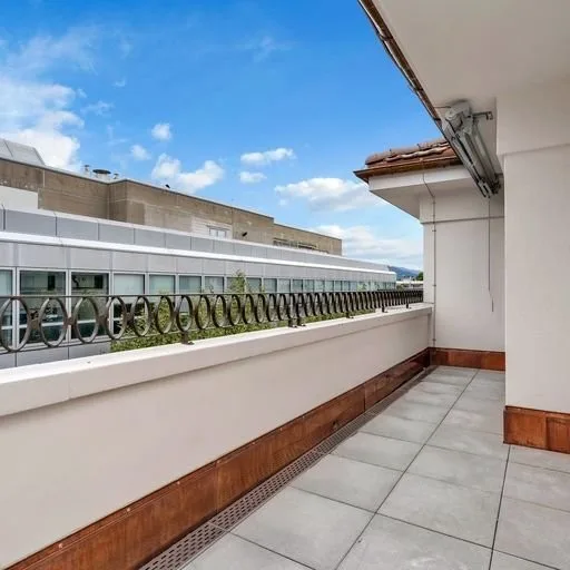 Schöne 2.5-ZW mit 2 Balkone im Zentrum von Biel – Foto 9 von 10