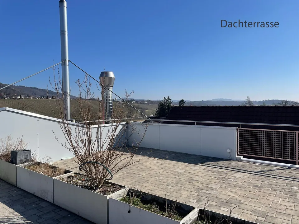 Grosszügiges Altbau-Wohngefühl mit Weitblick und Charme – Foto 4 von 9