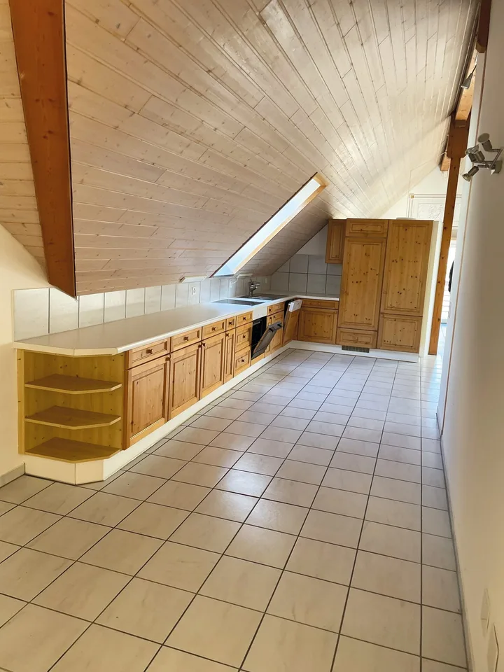 Grosszügiges Altbau-Wohngefühl mit Weitblick und Charme – Foto 2 von 9
