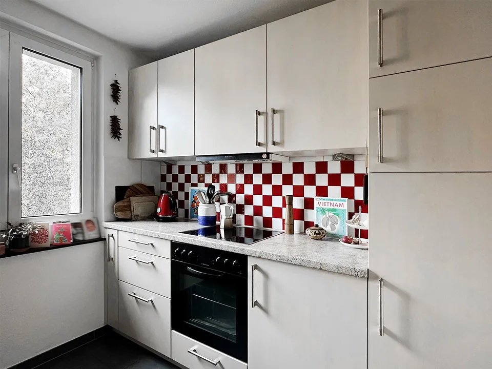3-Family House - Attractive Investment Opportunity in the Popular Rosenberg Quarter – photo 7 of 15