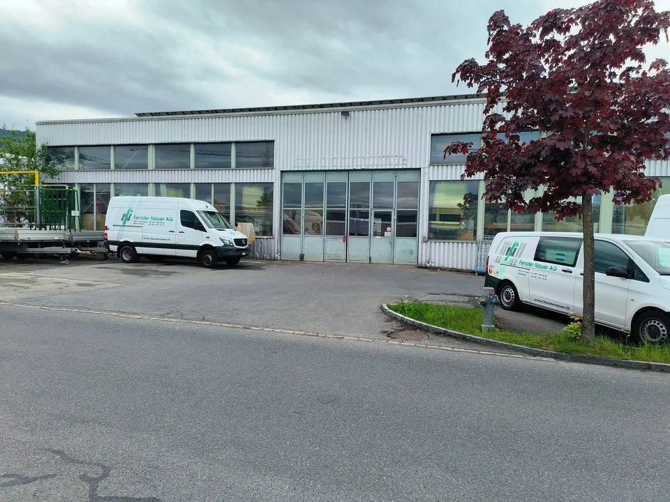 Vielseitige Gewerbe- und Lagerflächen in Samstagern – ideal auch als Handwerkerzentrum – Foto 4 von 9