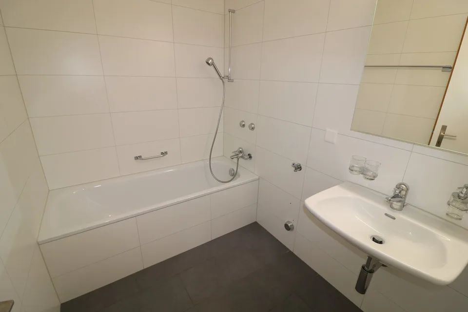 Appartement complètement rénové – photo 3 sur 6