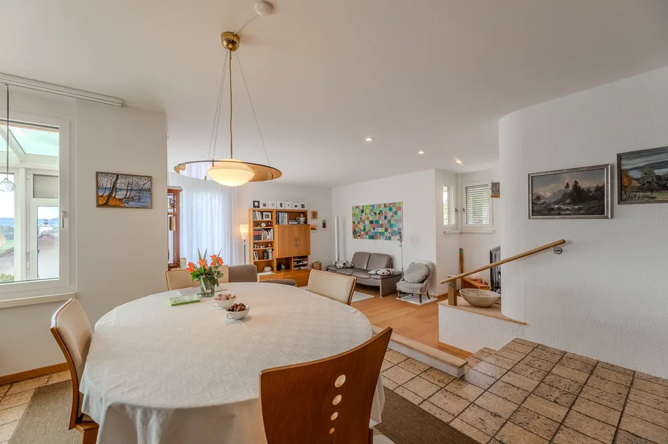 Attraktives Einfamilienhaus an wunderbarer Aussichtslage – Foto 6 von 19