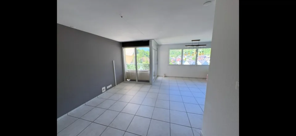 Well-maintained 4-room single-family house in Hölstein – photo 3 of 7