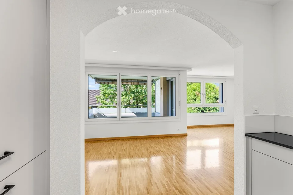 Frisch renovierte 4.5 Zimmer Wohnung mit Hobbyraum in Buchrain – Foto 2 von 6