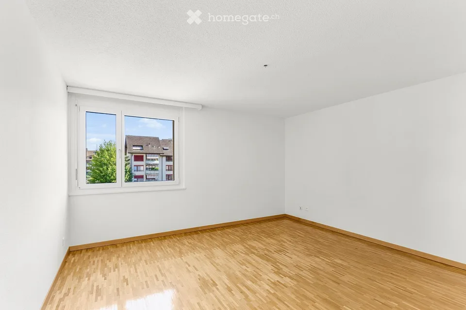 Frisch renovierte 4.5 Zimmer Wohnung mit Hobbyraum in Buchrain – Foto 3 von 6
