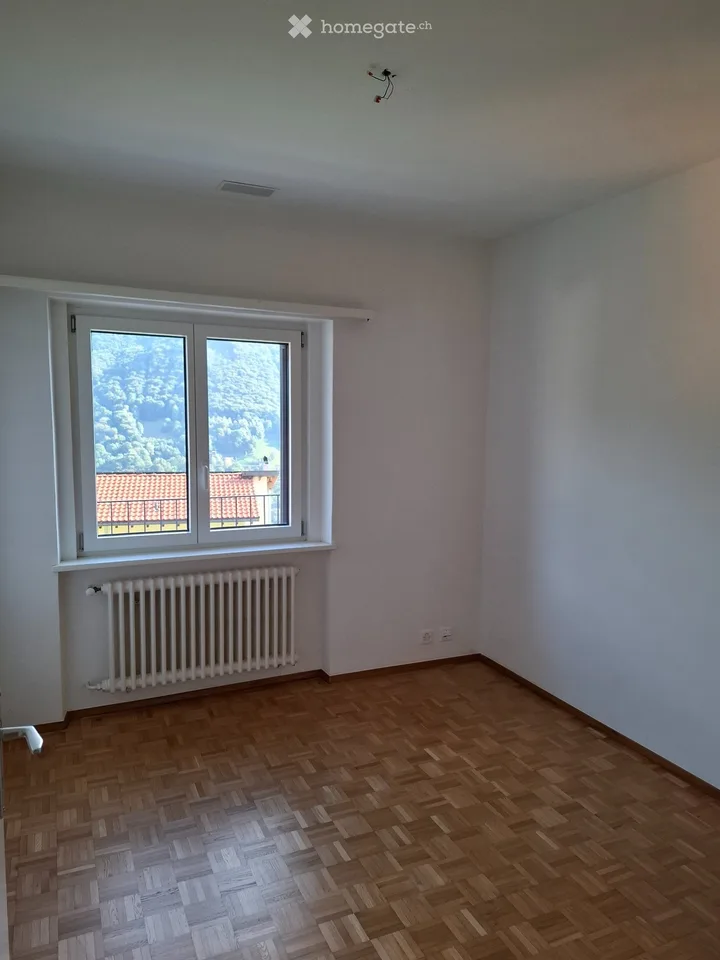 Einfamilienhaus Minergie mit Garten und Grotte in Insone – Foto 10 von 13